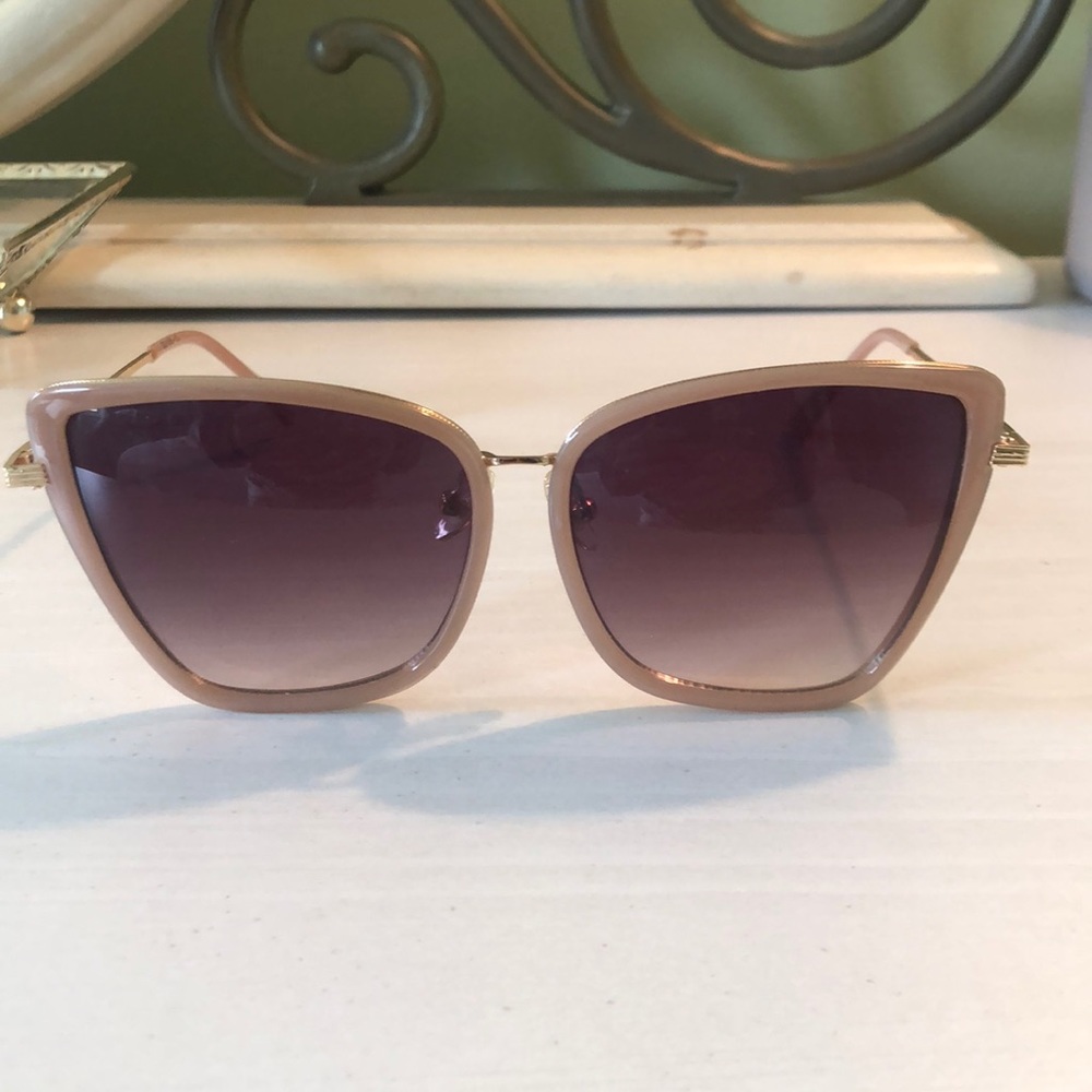 Fashion sunglasses
